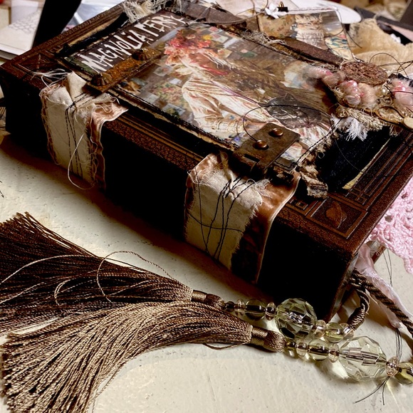 Magnolia Pearl / Upcycled Accessories - SOLD // Magnolia Pearl Antique Grunge Journal Set